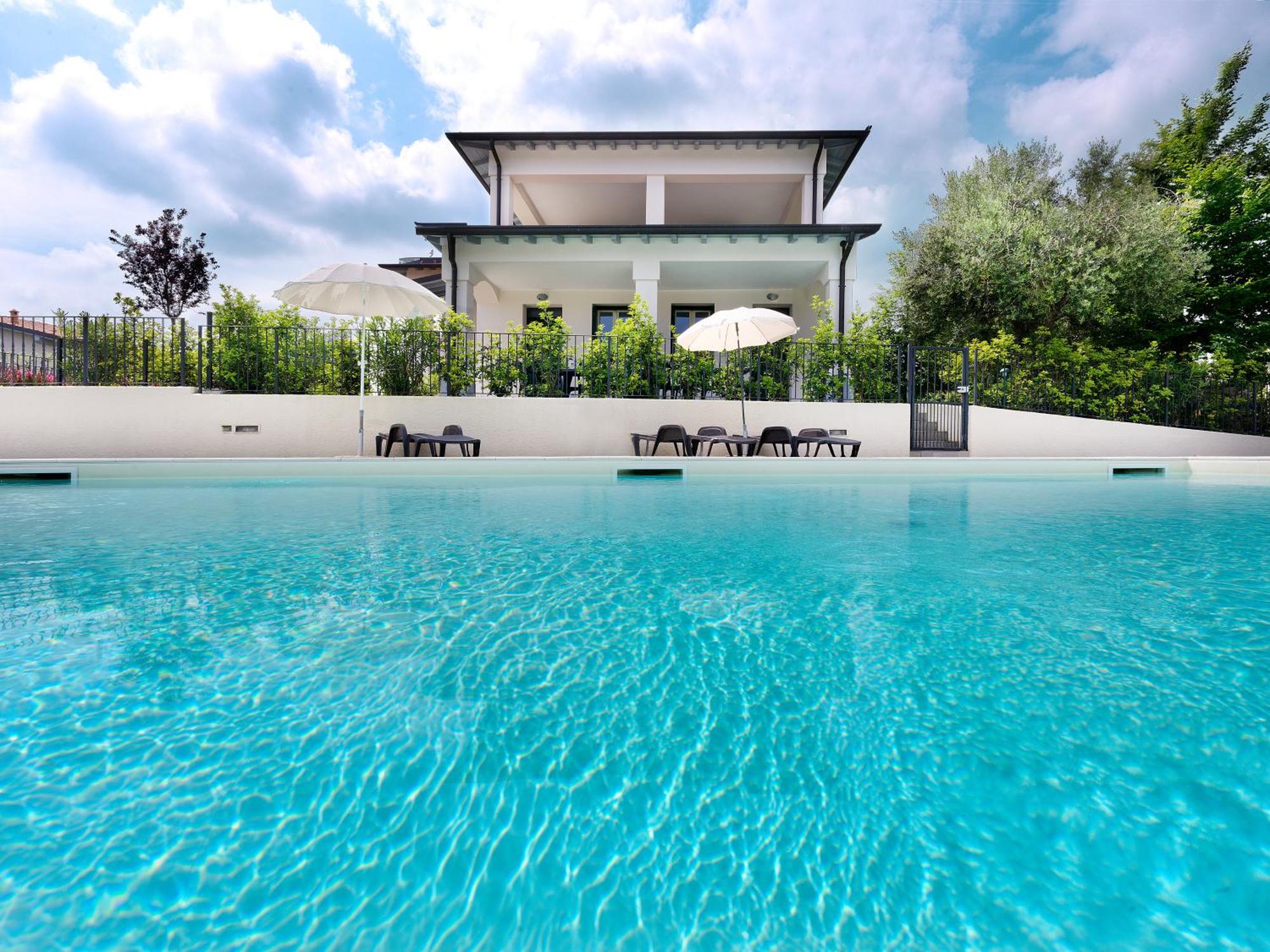 Residence Fiore Rosso Sirmione Exteriér fotografie