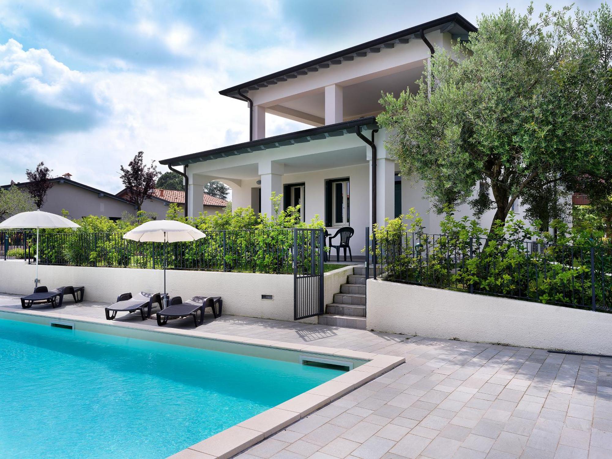 Residence Fiore Rosso Sirmione Exteriér fotografie