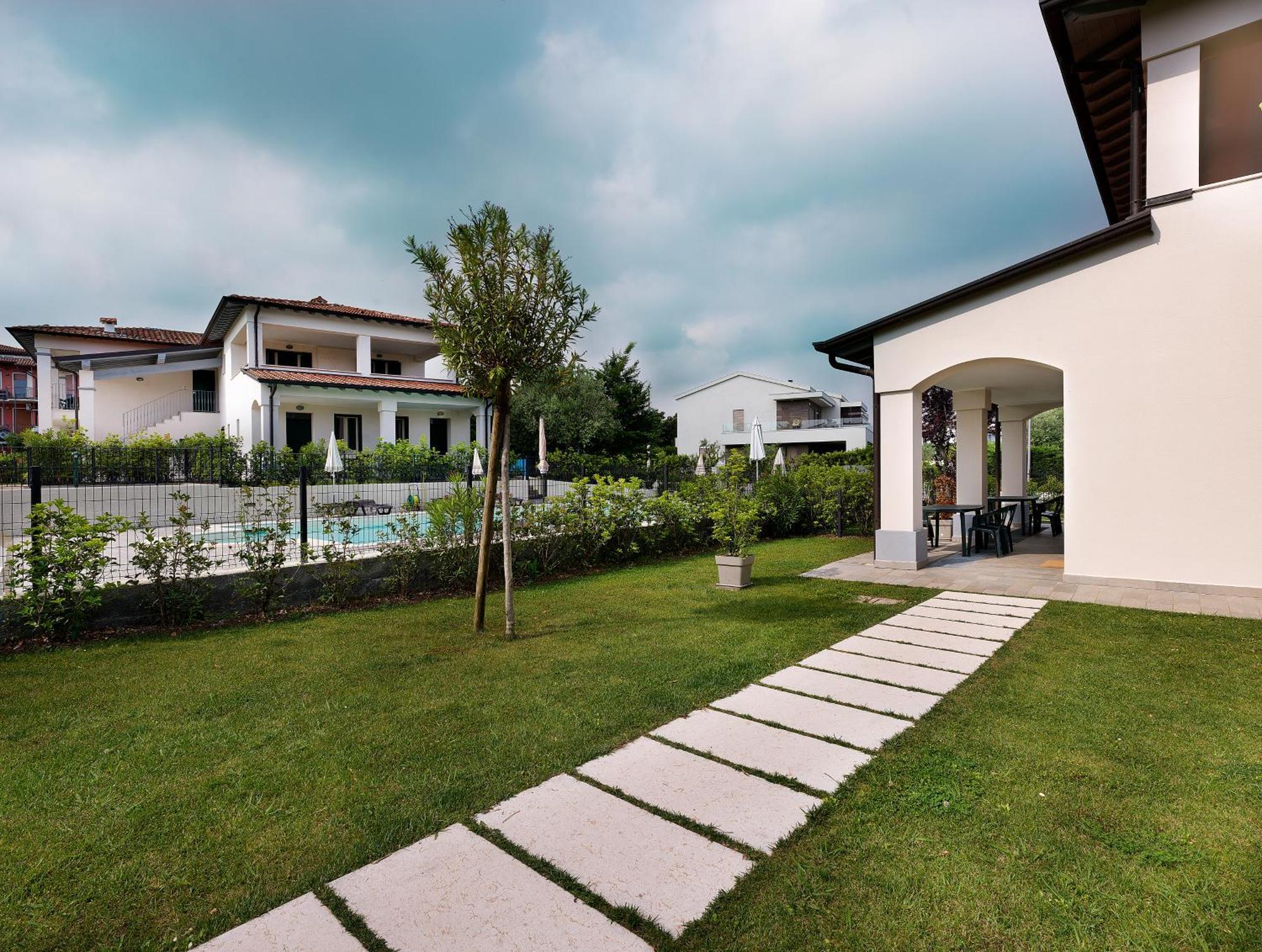 Residence Fiore Rosso Sirmione Exteriér fotografie