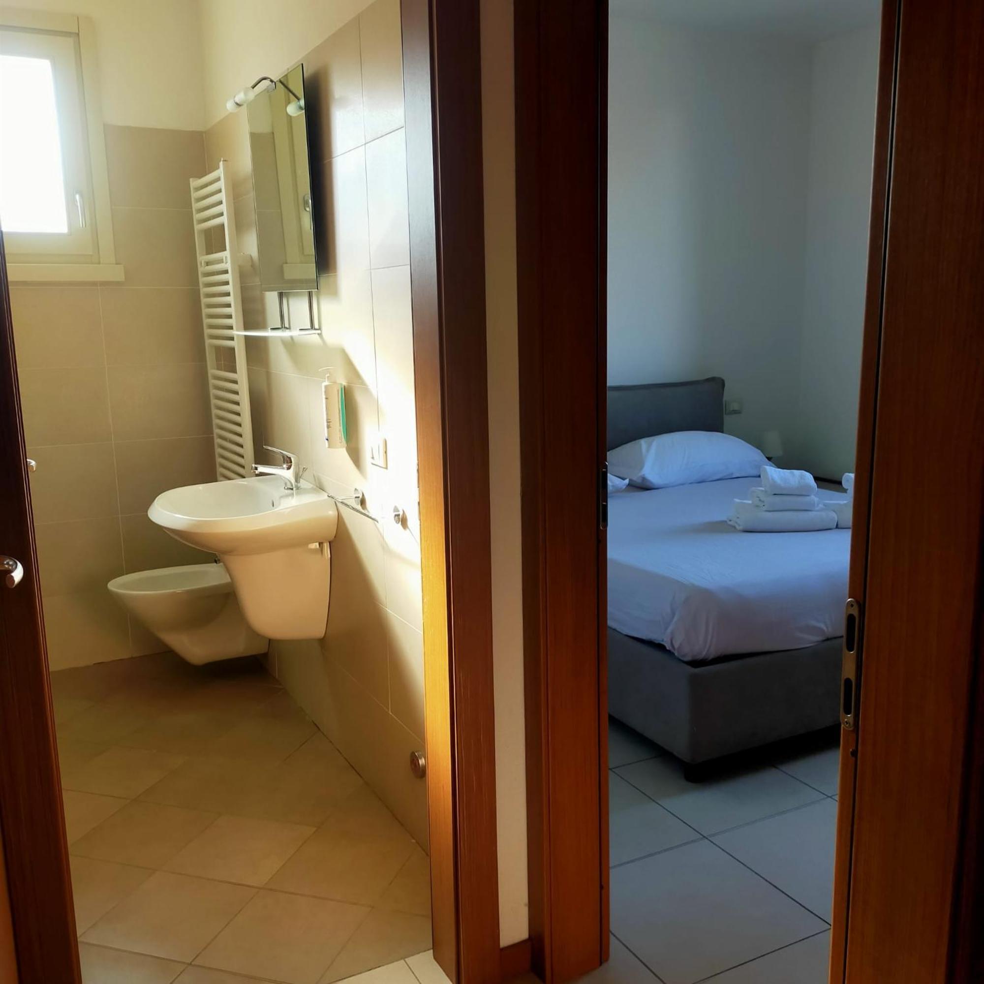 Residence Fiore Rosso Sirmione Pokoj fotografie
