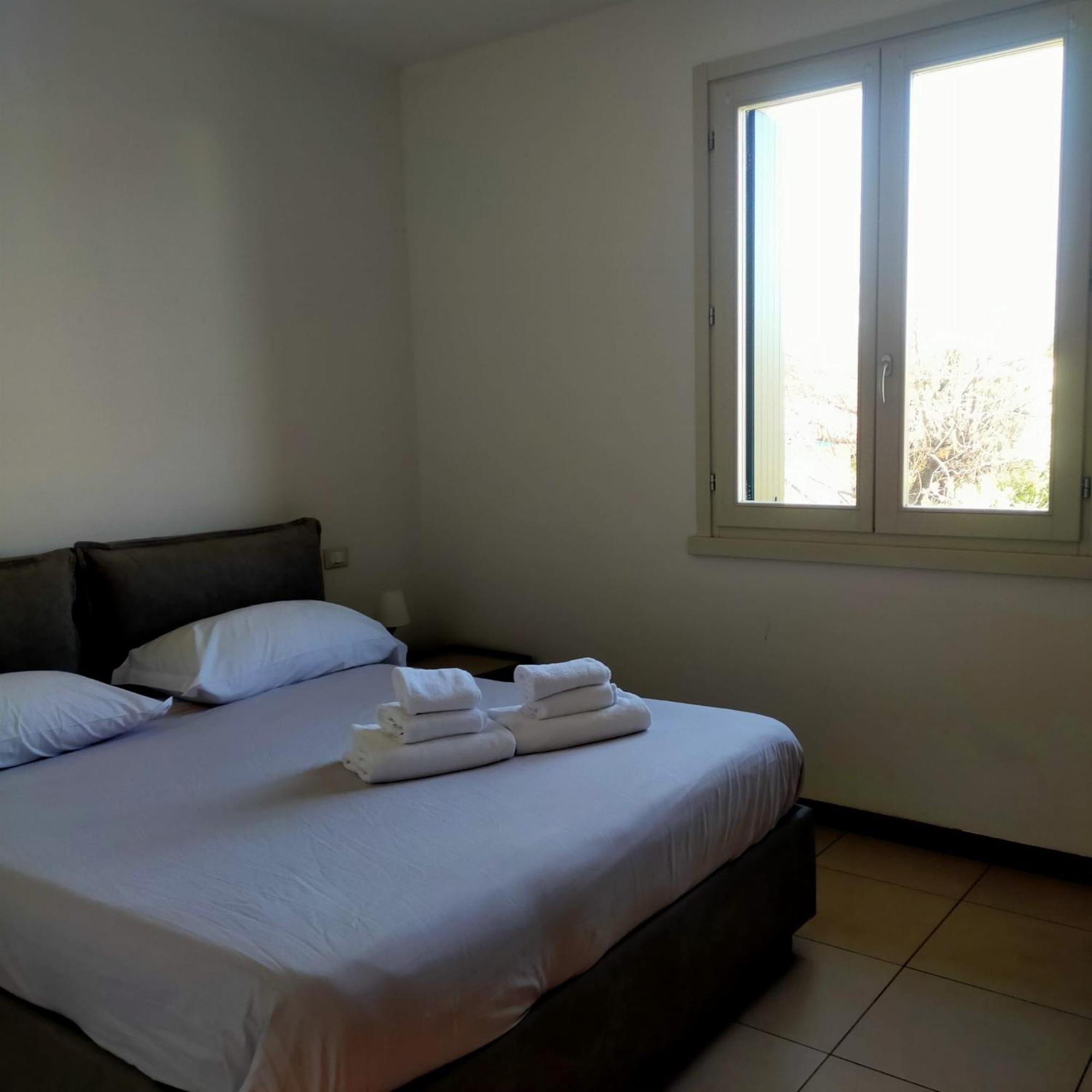 Residence Fiore Rosso Sirmione Pokoj fotografie